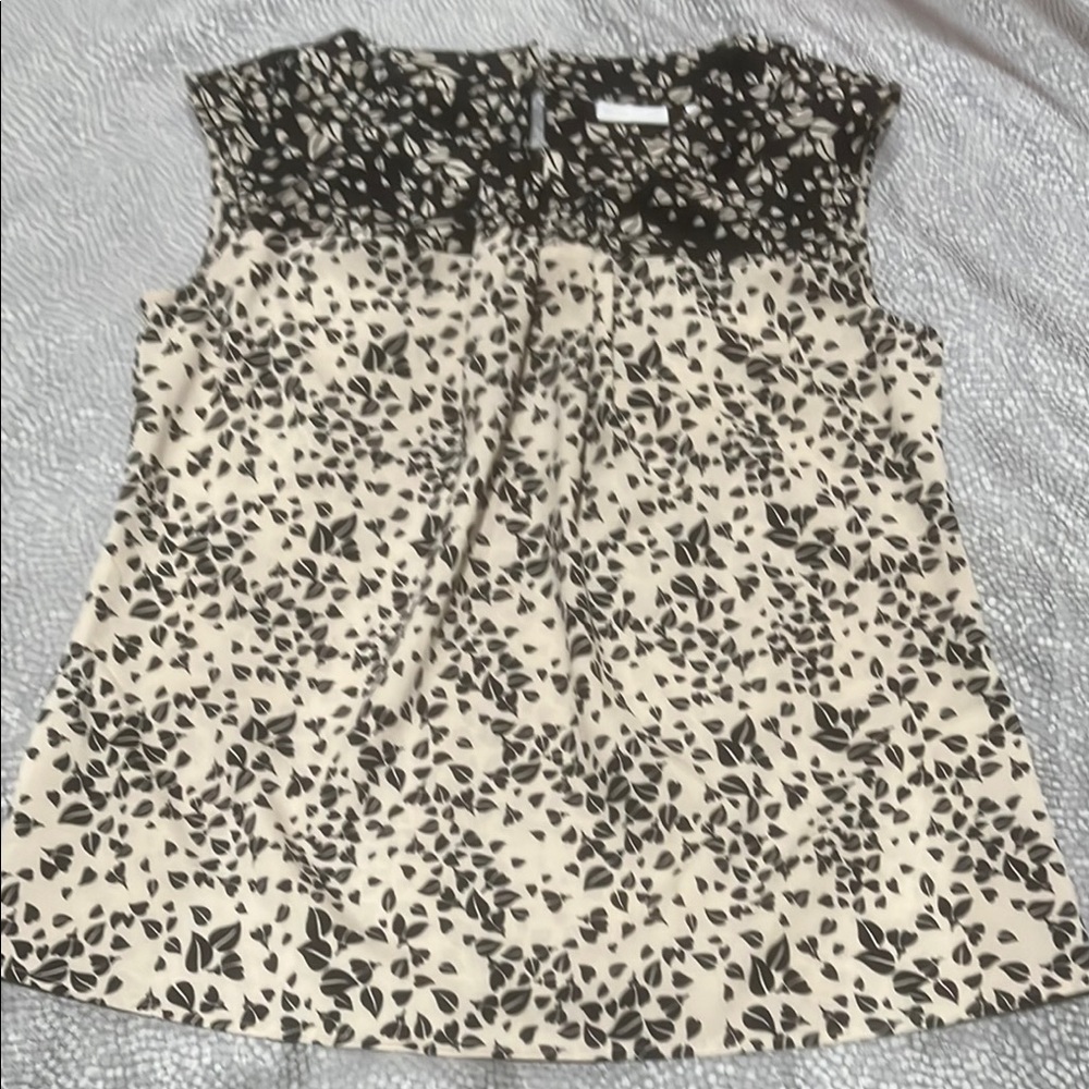 Cream Pleated Cap Sleeve Blouse